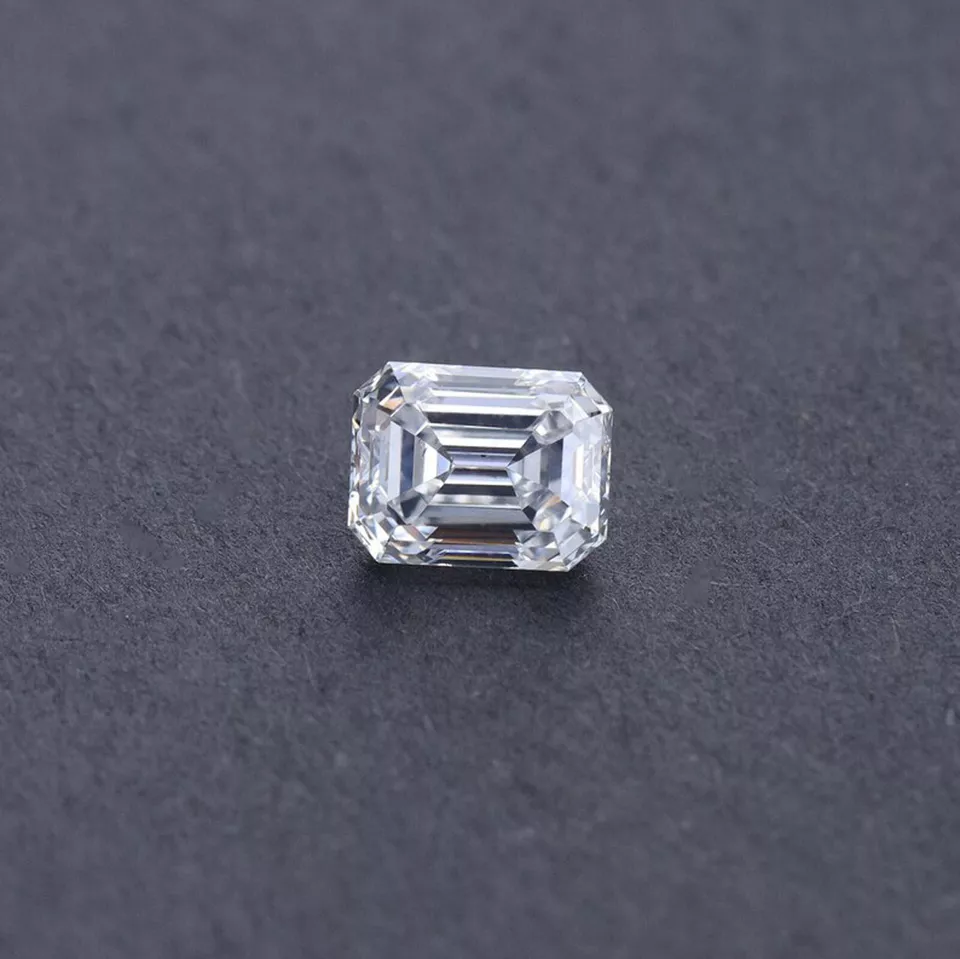 Moissanite 1Carat Emerald GGA Certified